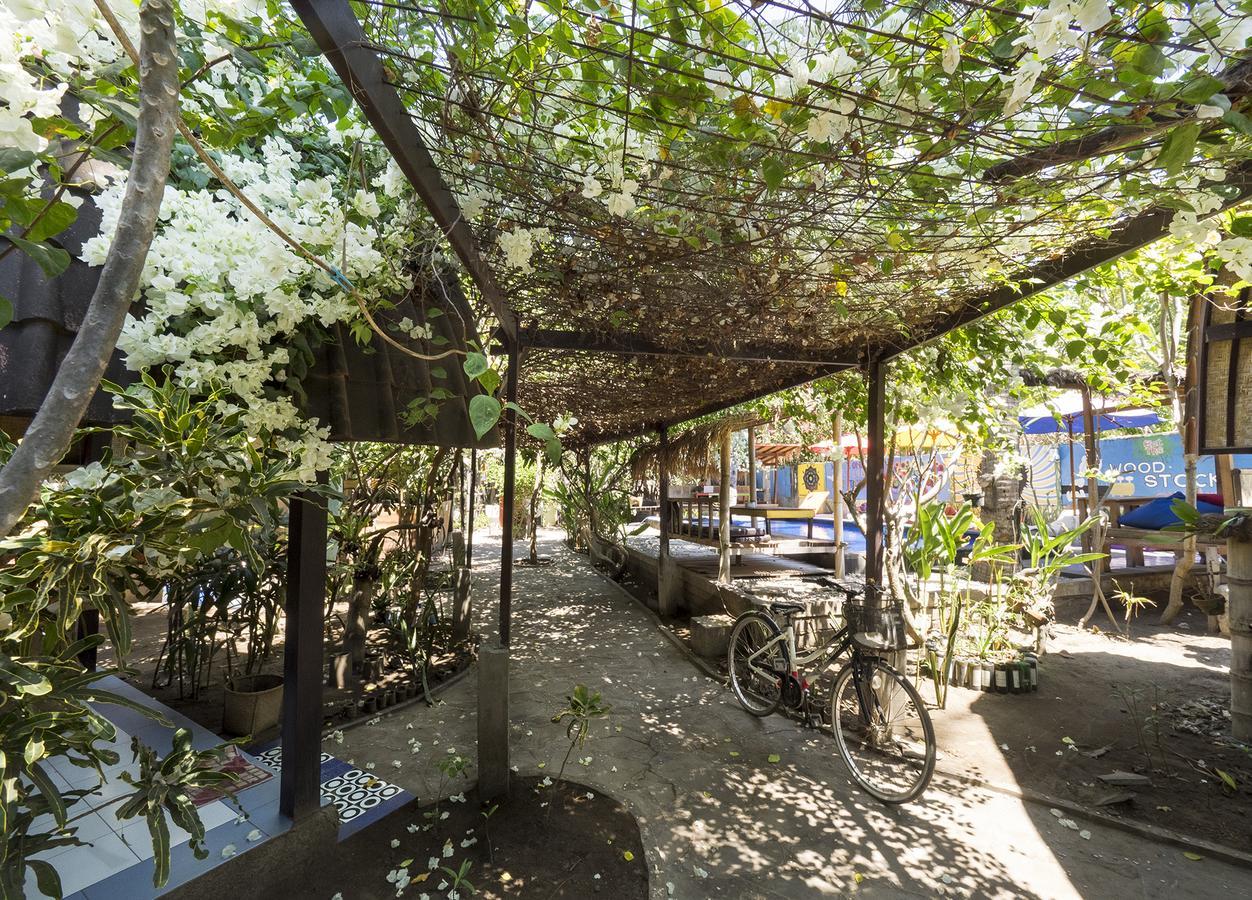 Hotel Woodstock Gili - Garden And Bungalows Gili Trawangan Exterior foto